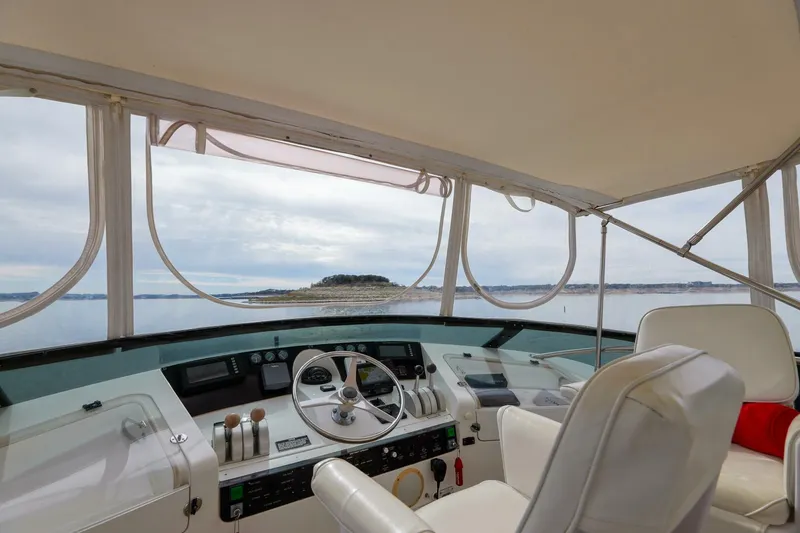 Slide: The Image of 1998 Hatteras 52 Sport Deck Querencia - 4961267