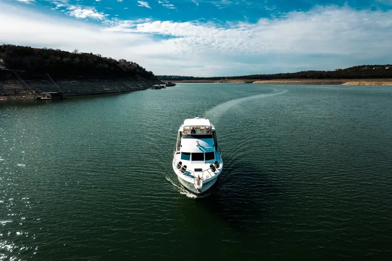 Slide: The Image of 1998 Hatteras 52 Sport Deck Querencia - 4961307
