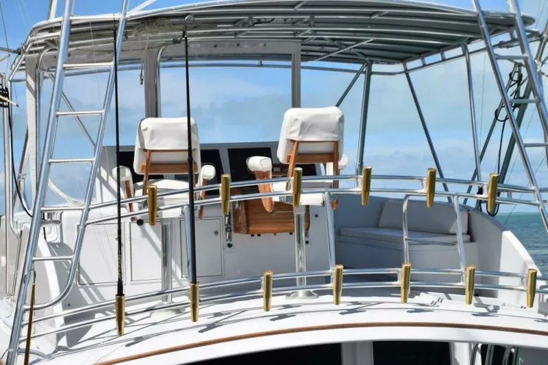Slide: The Image of Flybridge With Rod Storage On Aft Railings - 4962035
