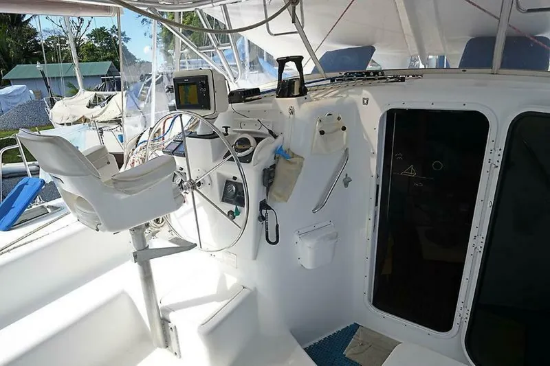 Slide: The Image of Manta 42 1999 - 4962065