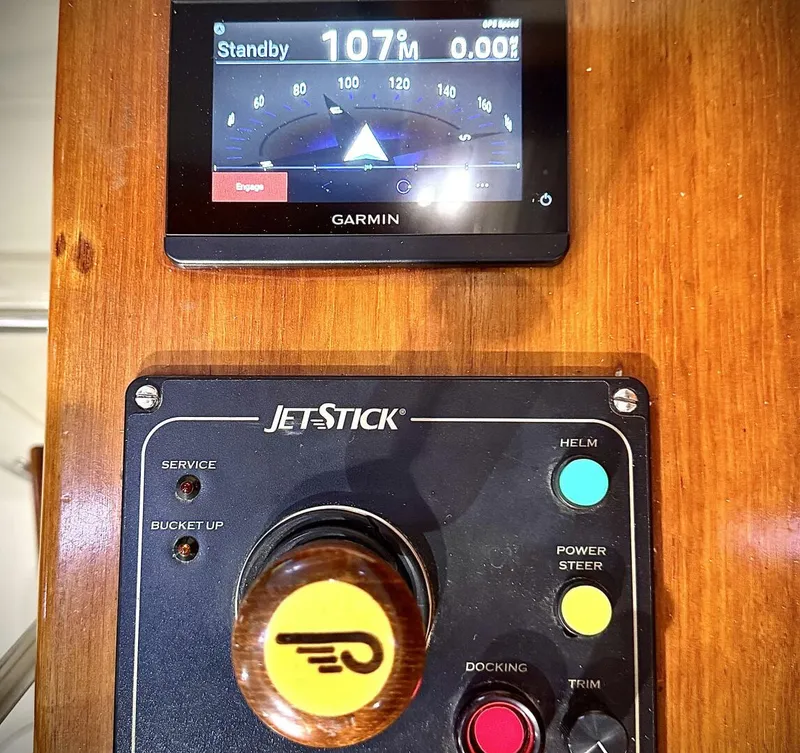 Slide: The Image of Hinckley Yachts Picnic Boat EP 2003 - 5700865