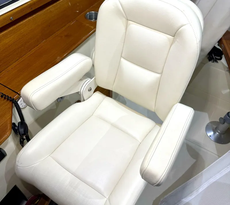 Slide: The Image of Hinckley Yachts Picnic Boat EP 2003 - 5700866