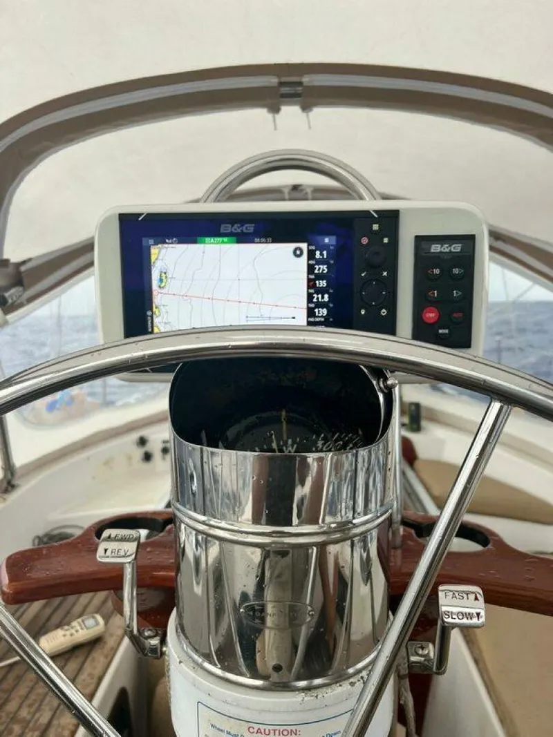 Slide: The Image of Cockpit Chartplotter Hylas 44 Port of Spain, Trinidad - 5452427