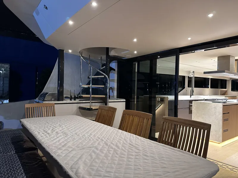 Slide: The Image of Aft Deck - 4966147