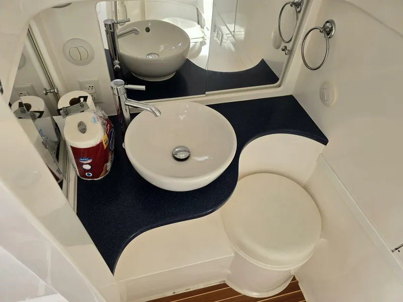 Slide: The Image of Intrepid 375 Walkaround 2018 - 4984776