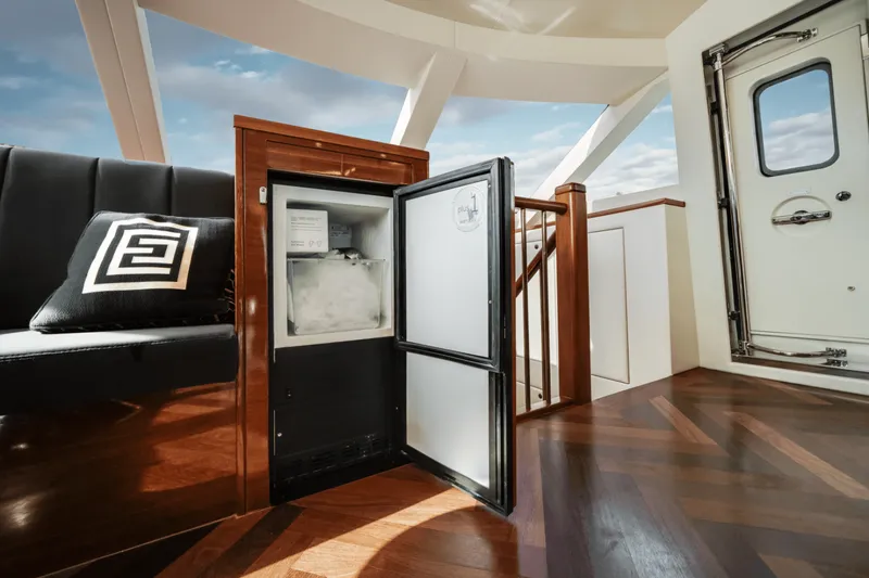 Slide: The Image of Hatteras 60 MOTOR YACHT 2018 - 4966348