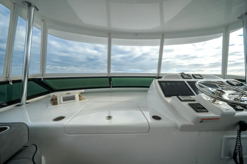 Slide: The Image of Hatteras 60 MOTOR YACHT 2018 - 4966370