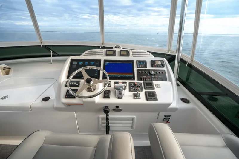 Slide: The Image of Hatteras 60 MOTOR YACHT 2018 - 4966372