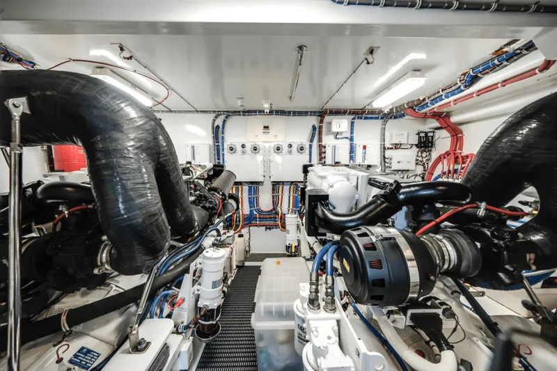 Slide: The Image of Hatteras 60 MOTOR YACHT 2018 - 4966386