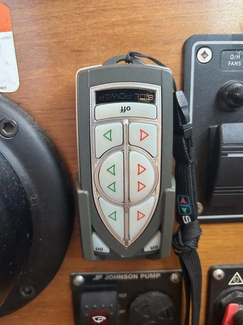 Slide: The Image of 860F1D21 D1BC 4350 B5E7 936E0D79F494_1_105_c - 5760289