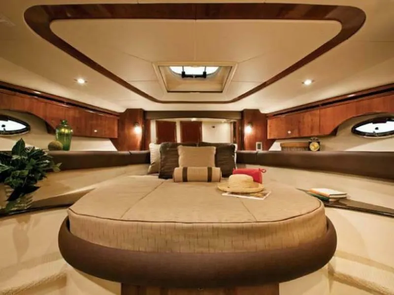 Slide: The Image of Meridian 441 Sedan 2009 - 4968424