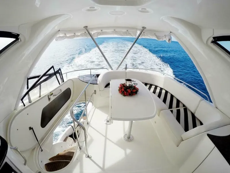 Slide: The Image of Meridian 441 Sedan 2009 - 4968427