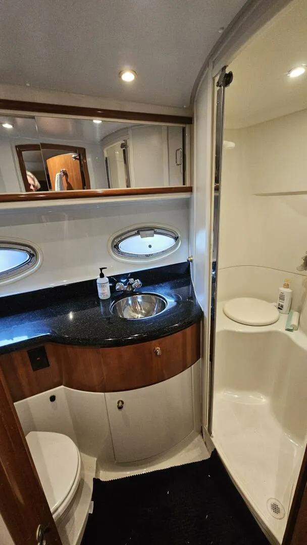 Slide: The Image of Carver Yachts 41 2002 - 4968746