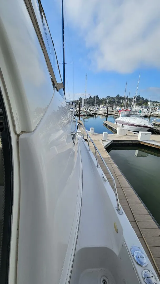 Slide: The Image of Carver Yachts 41 2002 - 4968747