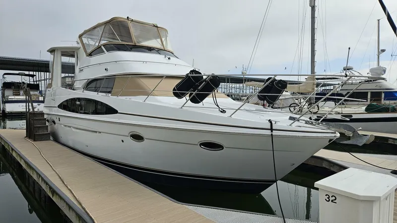 Slide: The Image of Carver Yachts 41 2002 - 4968730