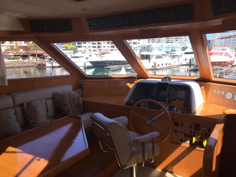 Slide: The Image of McKinna 57 Pilothouse 2000 - 37