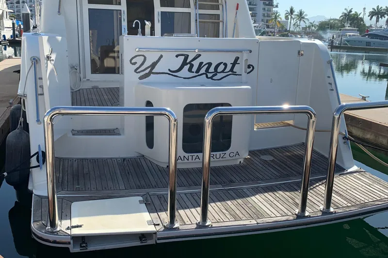 Slide: The Image of McKinna 57 Pilothouse 2000 - 10