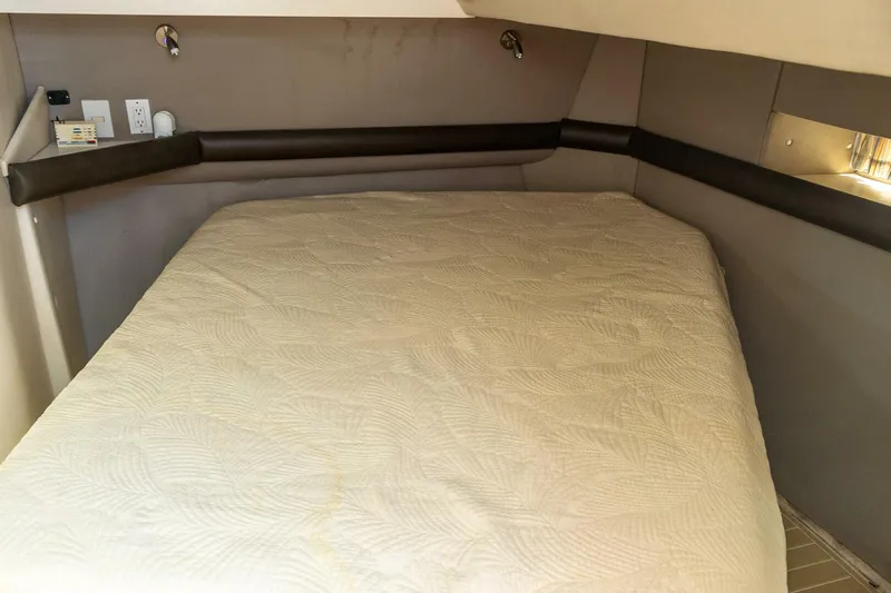 Slide: The Image of Cruisers ESPRIT 3570 1995 - 4969098