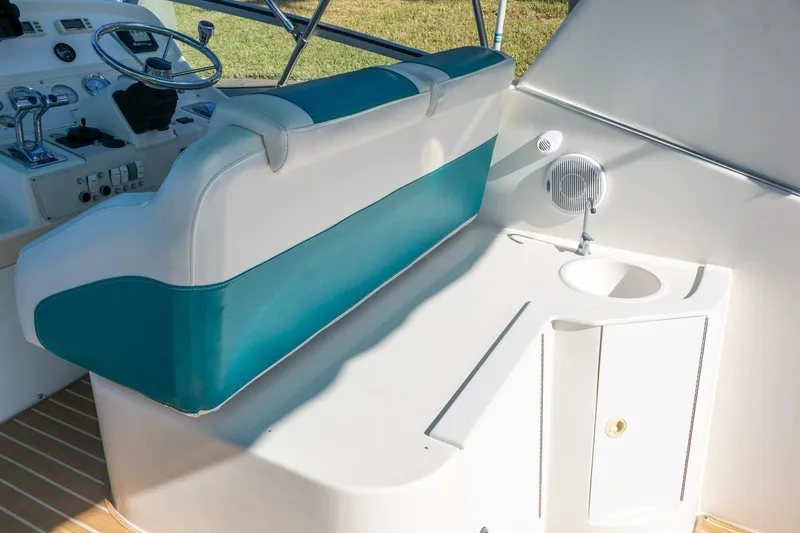 Slide: The Image of Cruisers Yachts ESPRIT 3570 1995 - 4969072