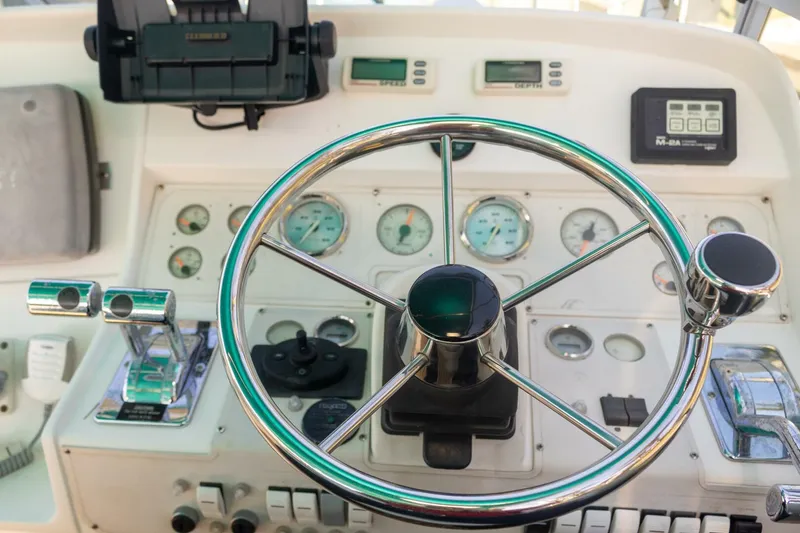 Slide: The Image of Cruisers Yachts ESPRIT 3570 1995 - 4969075