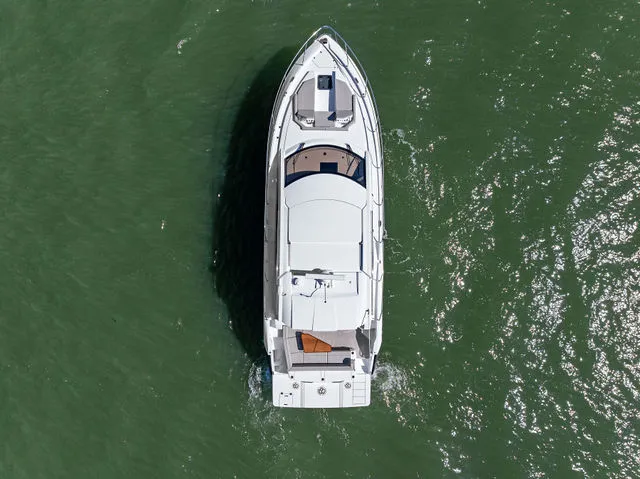 Slide: The Image of Cruisers Yachts ESPRIT 3570 1995 - 56