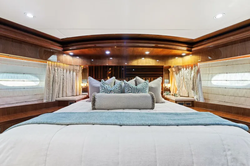 Slide: The Image of 2013 125' Hargrave Raised Pilothouse - Mesmerize - 5232308