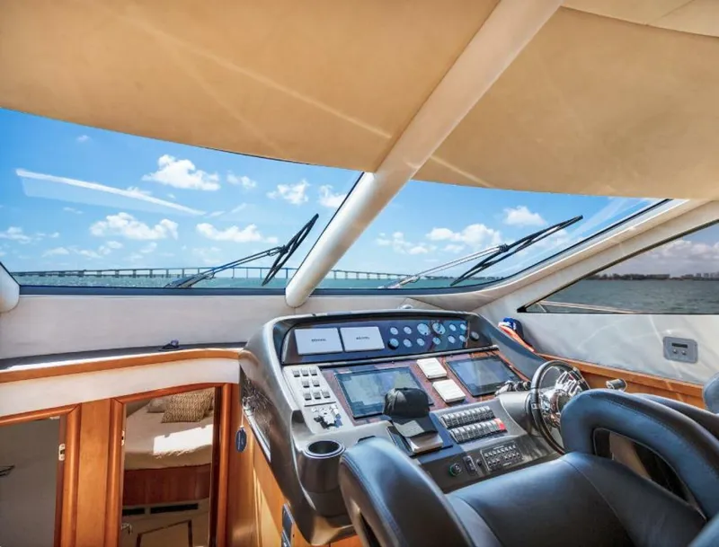 Slide: The Image of Sunseeker Manhattan 70 2008 - 5217008