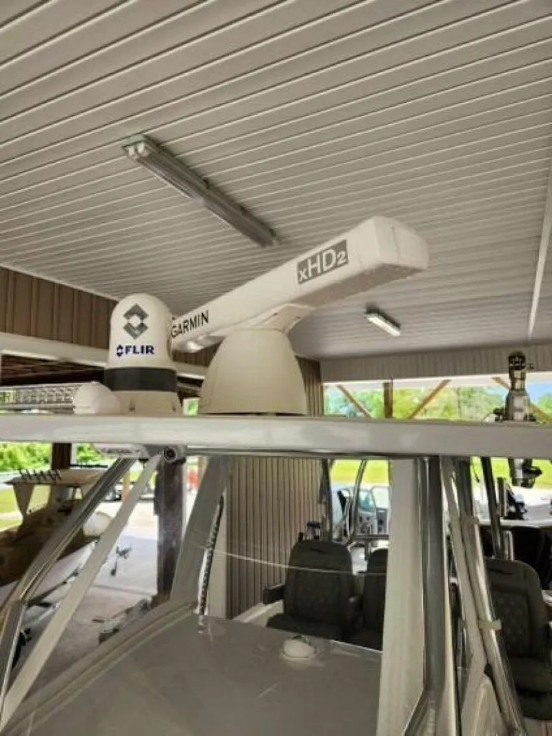 Slide: The Image of Front Runner 36 CC 2023 - 4972400