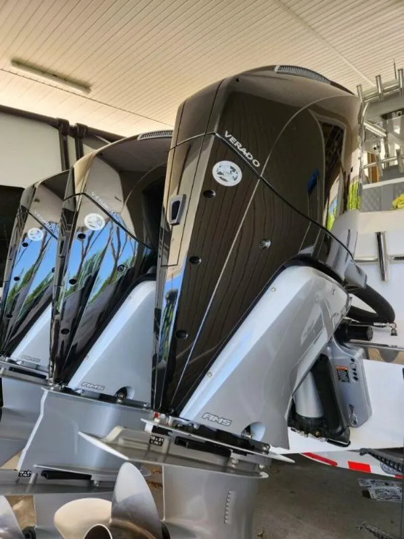 Slide: The Image of Front Runner 36 CC 2023 - 4972412