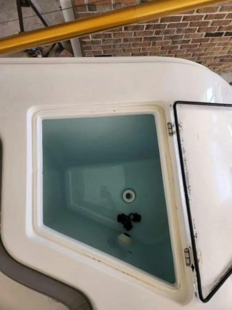 Slide: The Image of Front Runner 36 CC 2023 - 4972398