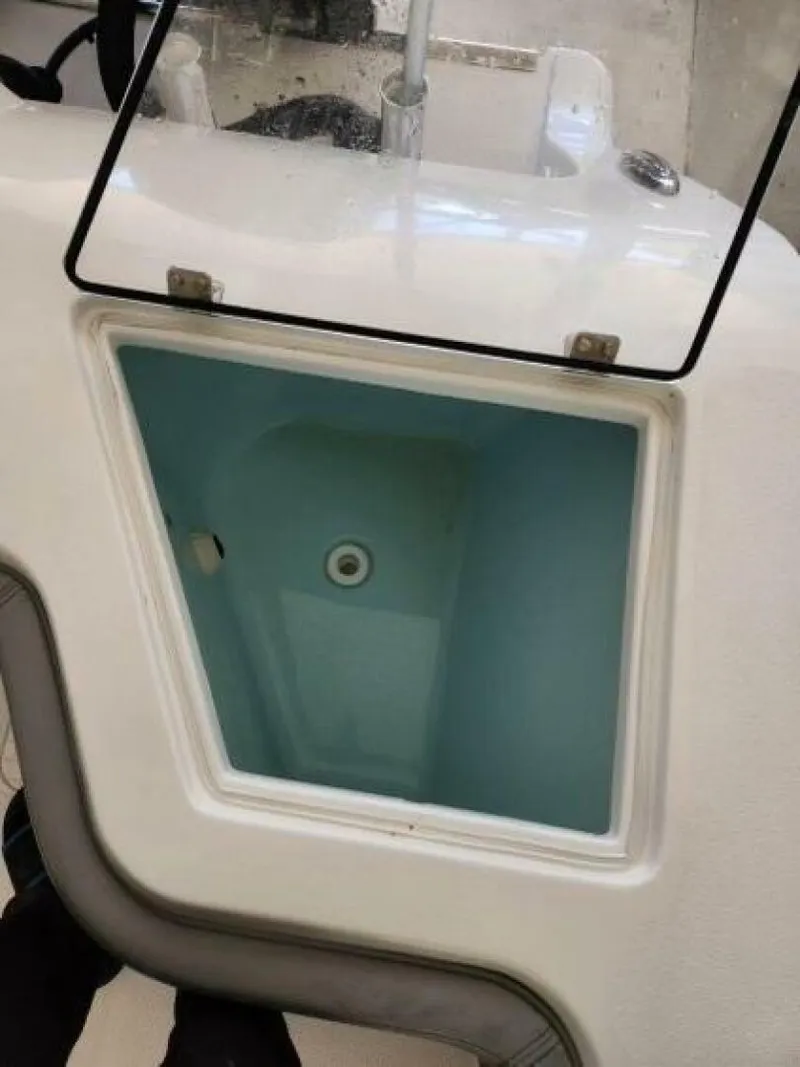 Slide: The Image of Front Runner 36 CC 2023 - 4972401