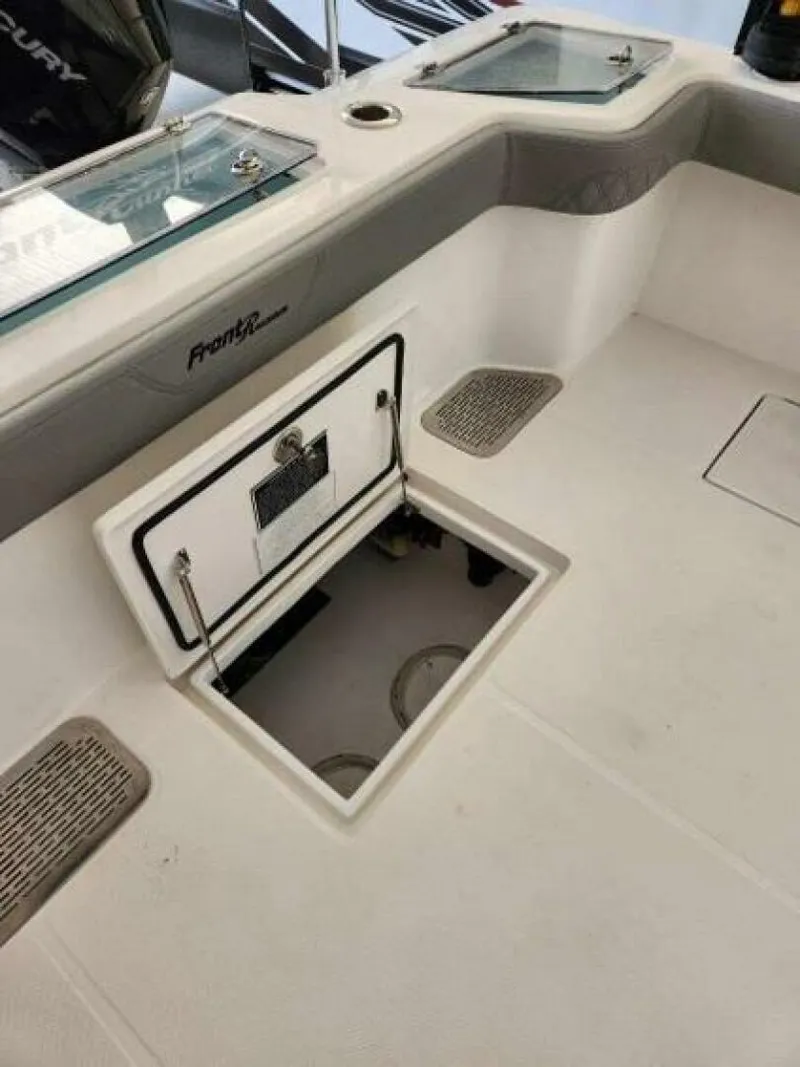 Slide: The Image of Front Runner 36 CC 2023 - 4972408