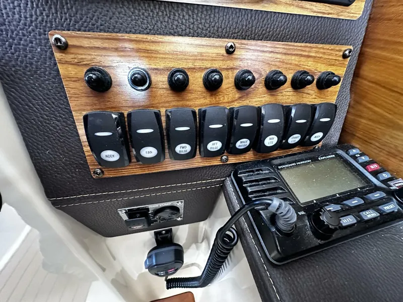 Slide: The Image of Ranger Tug R-23 2019 - 4972608