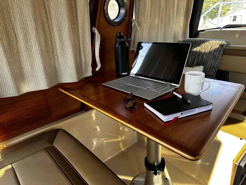 Slide: The Image of Ranger Tug R-23 2019 - 4972619