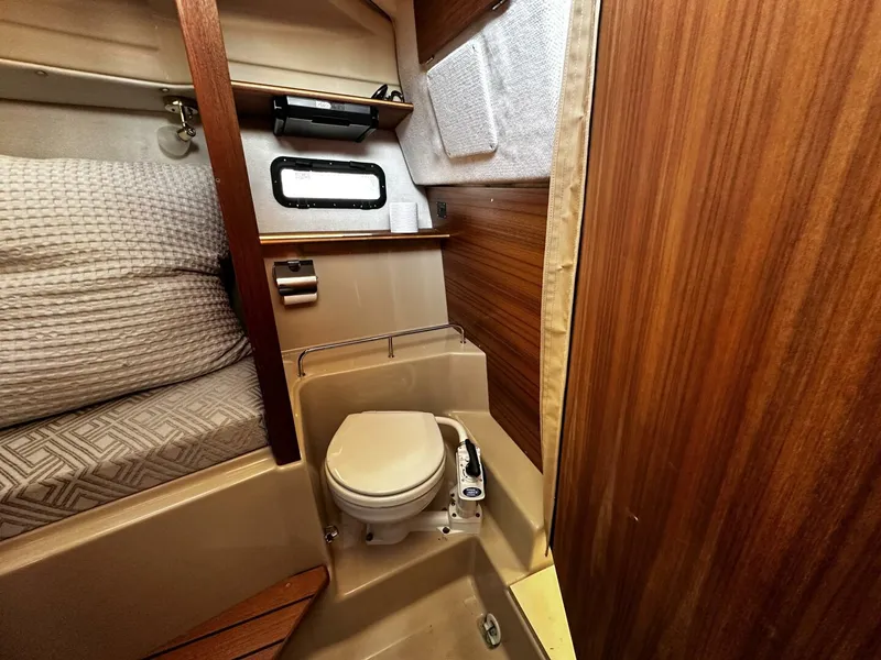 Slide: The Image of Ranger Tug R-23 2019 - 4972603