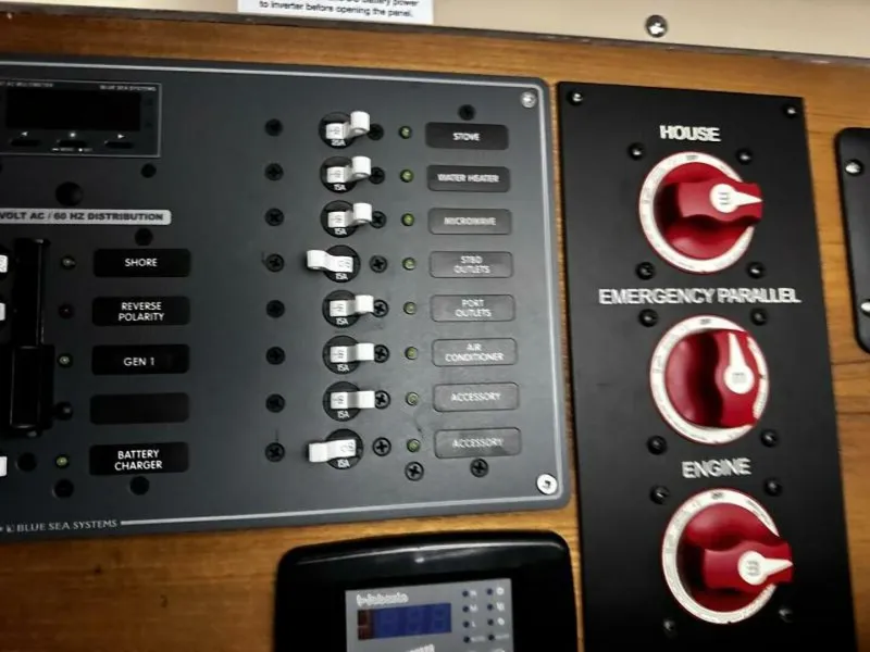 Slide: The Image of Ranger Tug R-23 2019 - 4972624