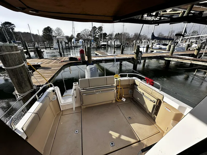 Slide: The Image of Ranger Tug R-23 2019 - 4972614