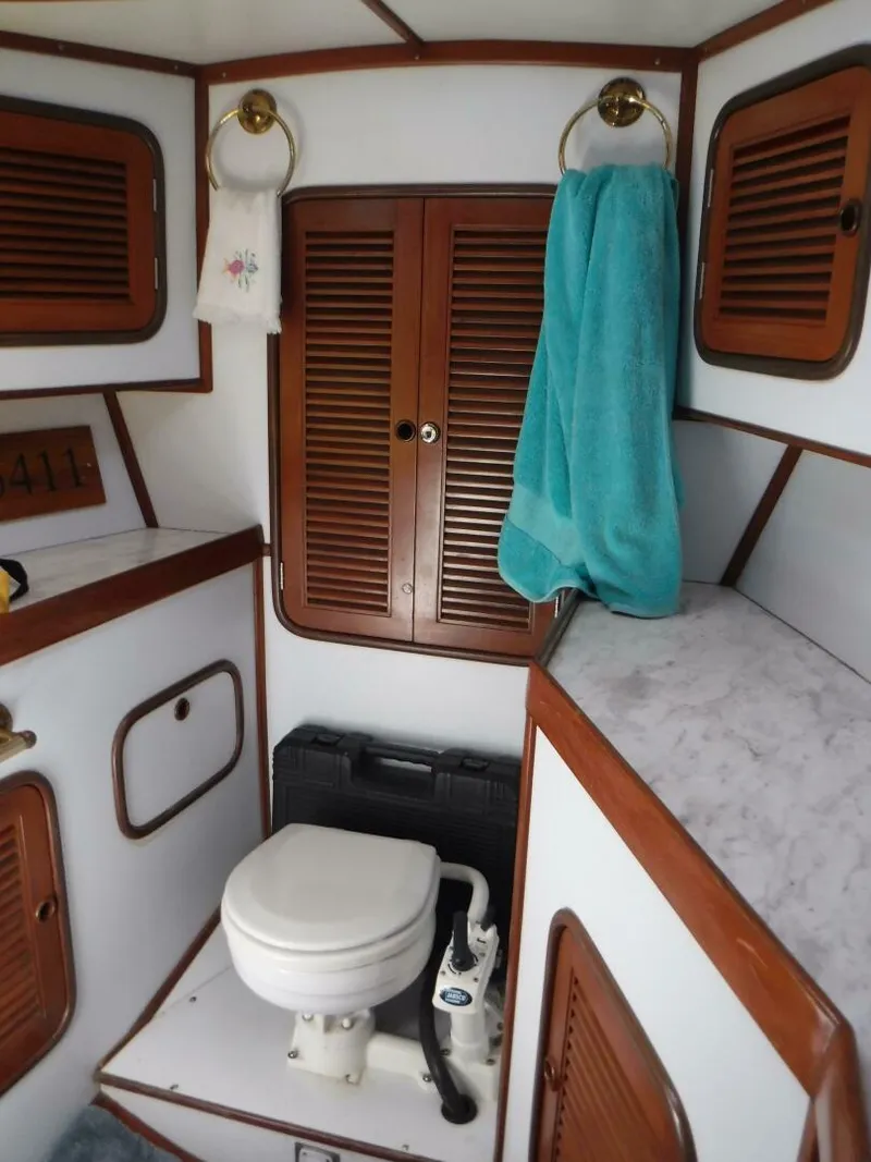 Slide: The Image of Tayana 48 Center Cockpit 1998 - 4972663