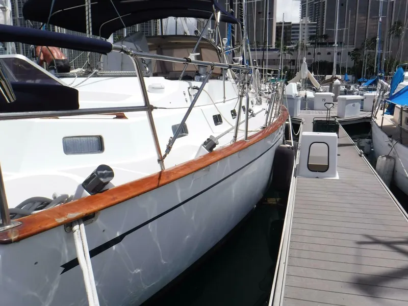 Slide: The Image of Tayana 48 Center Cockpit 1998 - 4972671