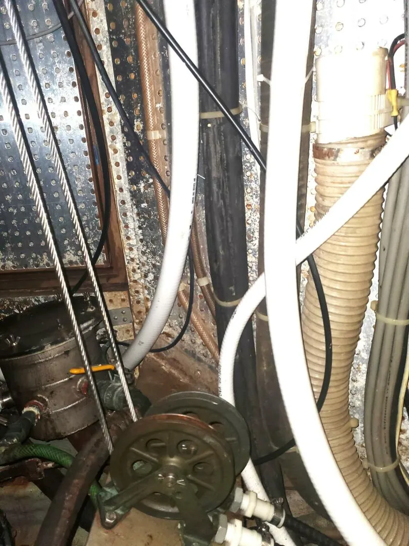 Slide: The Image of Tayana 48 Center Cockpit 1998 - 5833356