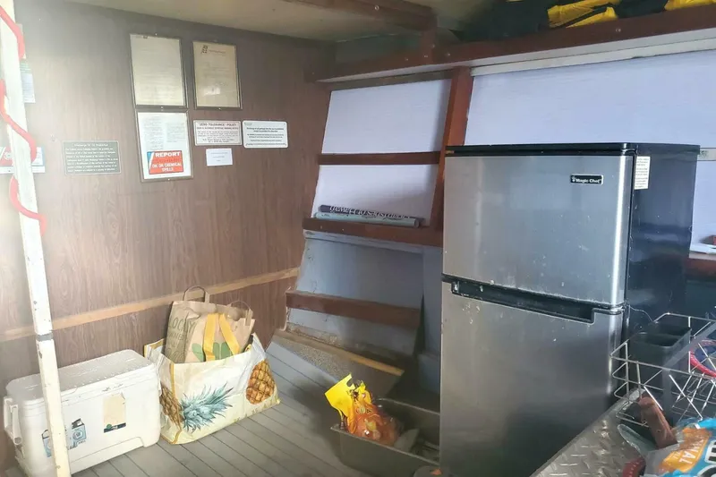 Slide: The Image of Custom Commercial Steel 1982 - 4972805