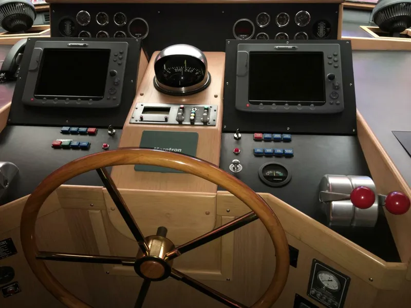 Slide: The Image of McQueen 76 1986 - 4973149