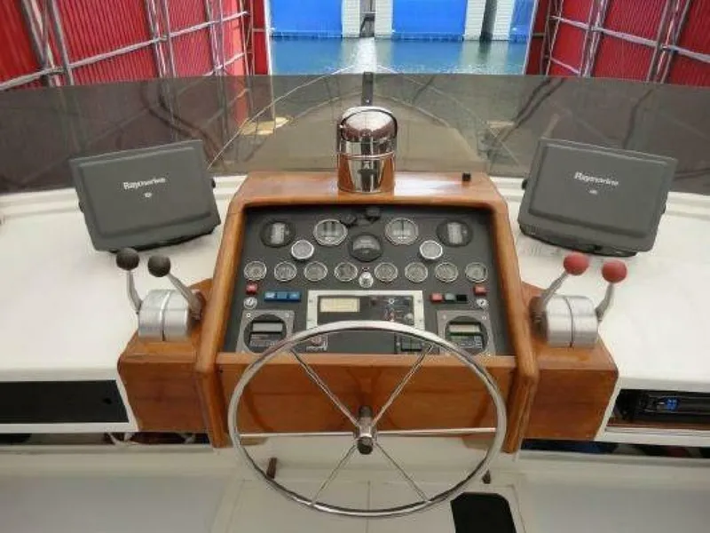 Slide: The Image of McQueen 76 1986 - 4973152