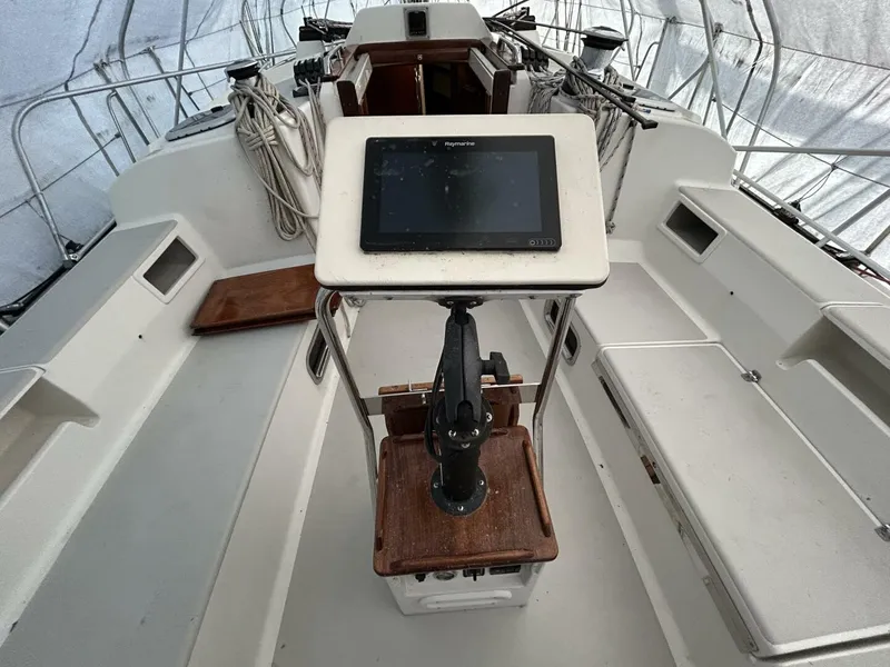 Slide: The Image of 40' Blue Jacket cockpit nav pod - 4973445