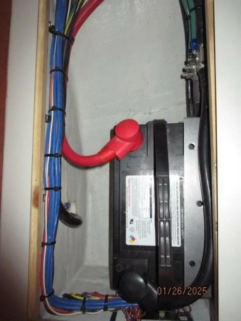 Slide: The Image of 40' Blue Jacket battery bank1 - 4973440