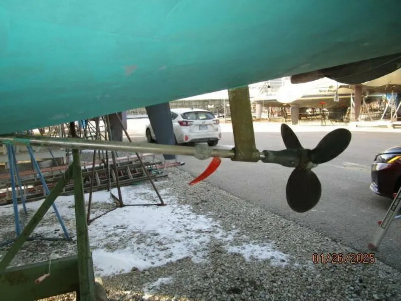 Slide: The Image of 40' Blue Jacket running gear - 4973536