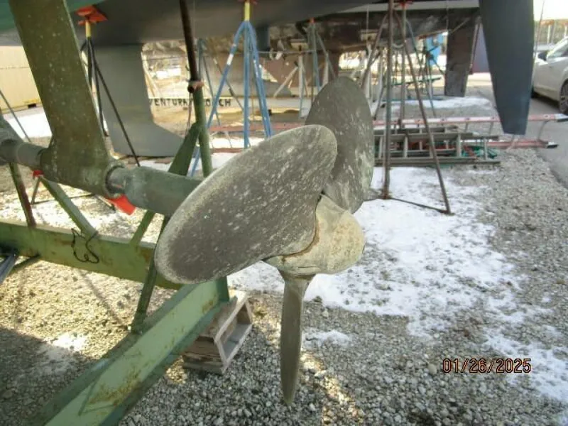 Slide: The Image of 40' Blue Jacket propeller - 4973527