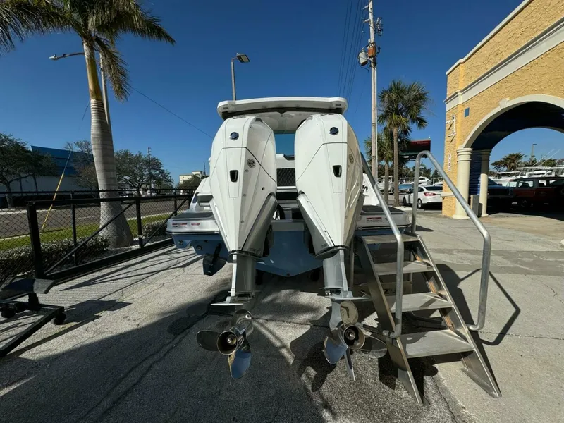 Slide: The Image of Monterey 30 ELITE 2025 - 4984677