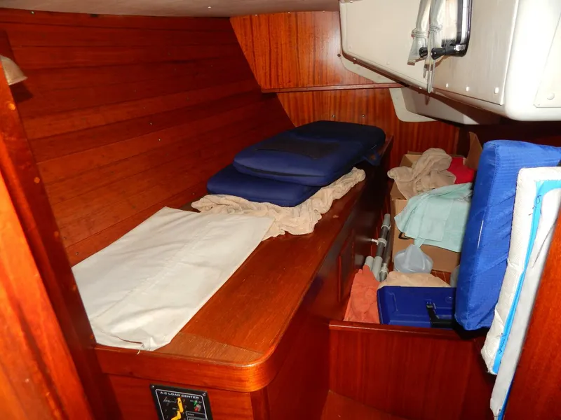 Slide: The Image of Sweden Yachts C38/39 1984 - 4978409