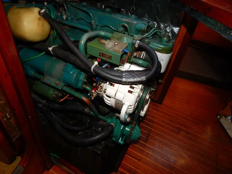 Slide: The Image of Sweden Yachts C38/39 1984 - 4978417